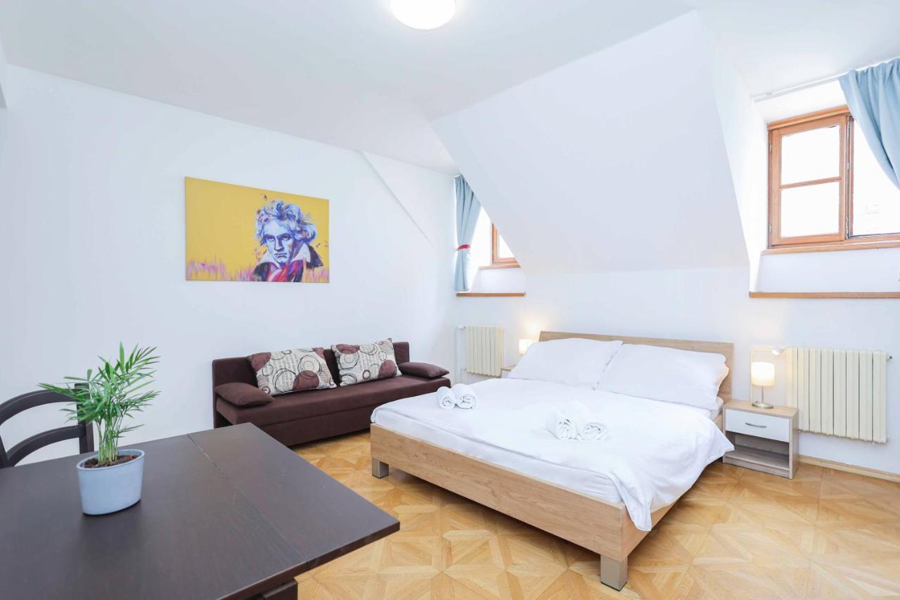 Beethoven Apartments Μπρατισλάβα Εξωτερικό φωτογραφία