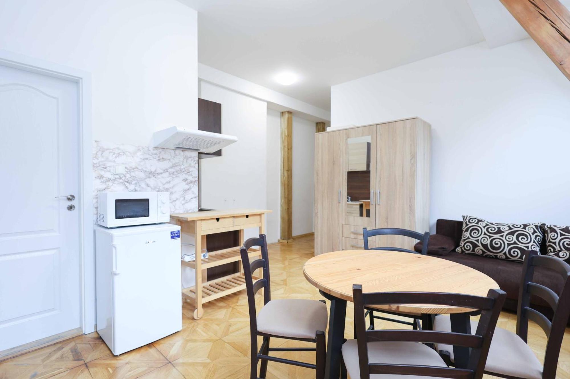 Beethoven Apartments Μπρατισλάβα Εξωτερικό φωτογραφία